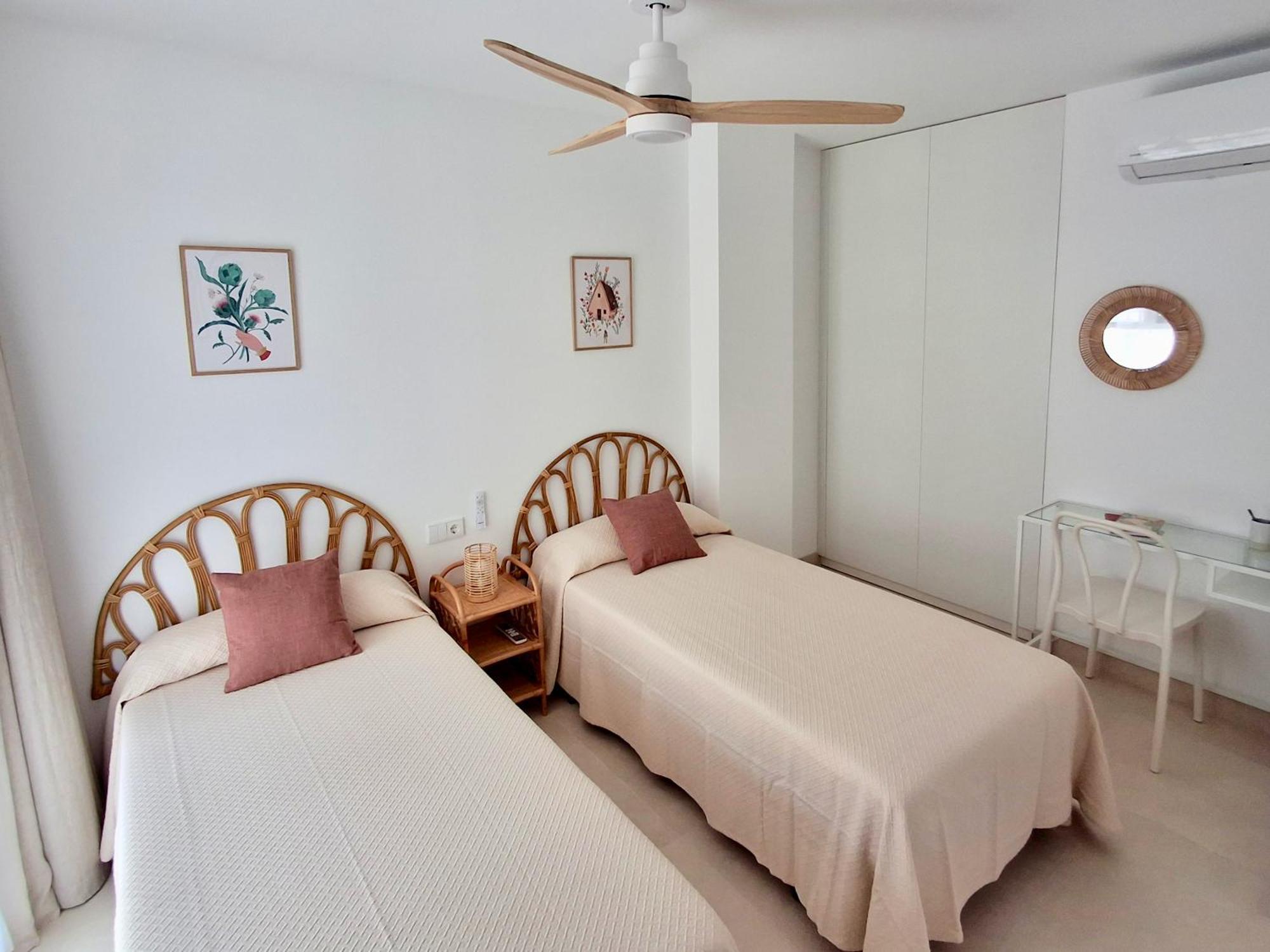 Bonito Apartamento De 2 Habitaciones Cerca De La Estacion Joaquin Sorolla Valencia Exterior photo